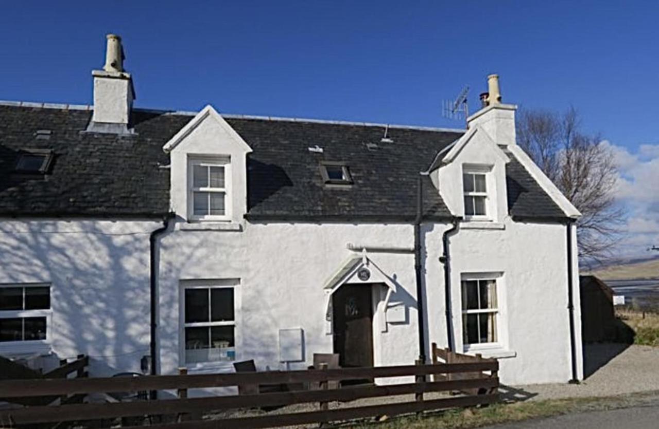 1 Keepers Cottage Skeabost Bridge Isle Of Skye Zewnętrze zdjęcie